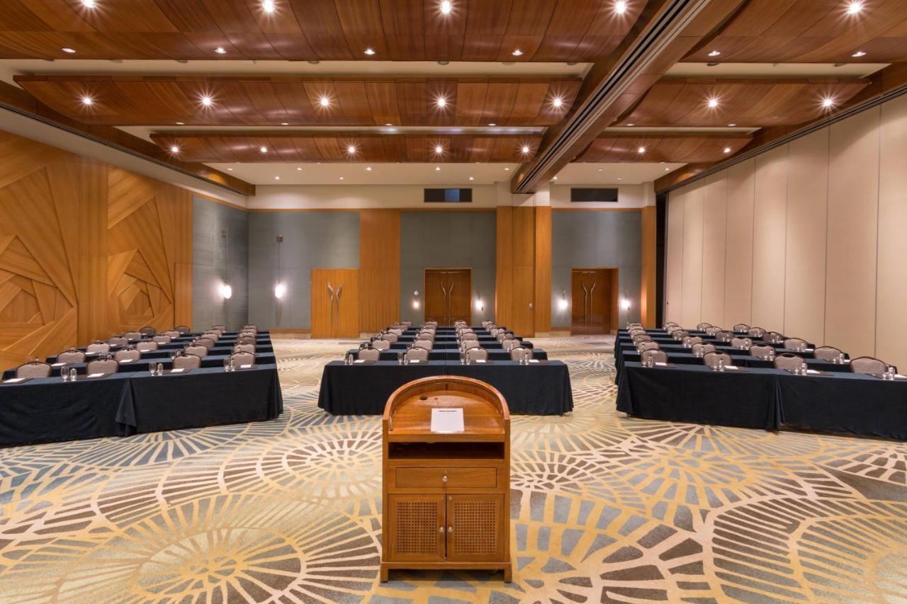 JW Marriott Panama Hotell Exteriör bild The ballroom at the Sheraton Nha Trang Hotel & Spa Resort