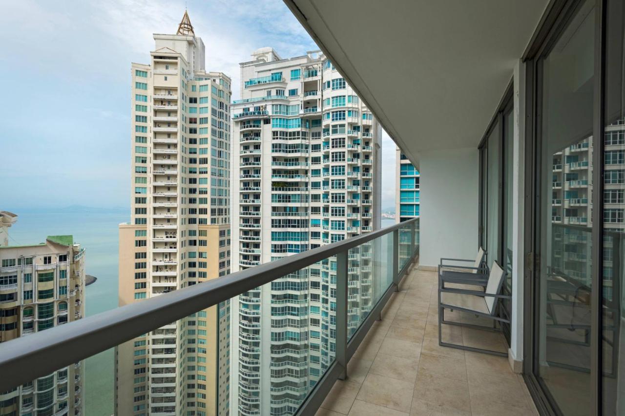 JW Marriott Panama Hotell Exteriör bild Balcony