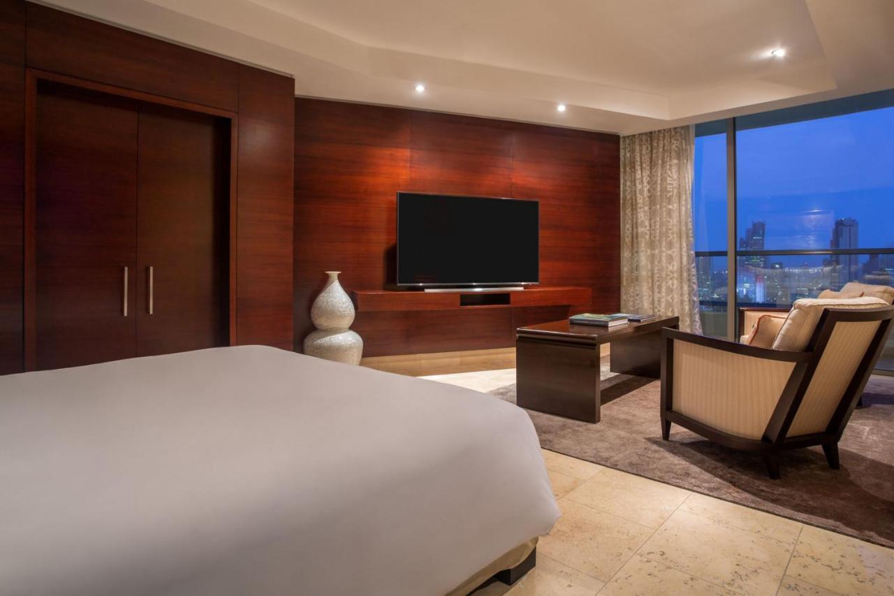 JW Marriott Panama Hotell Exteriör bild A bedroom at the hotel