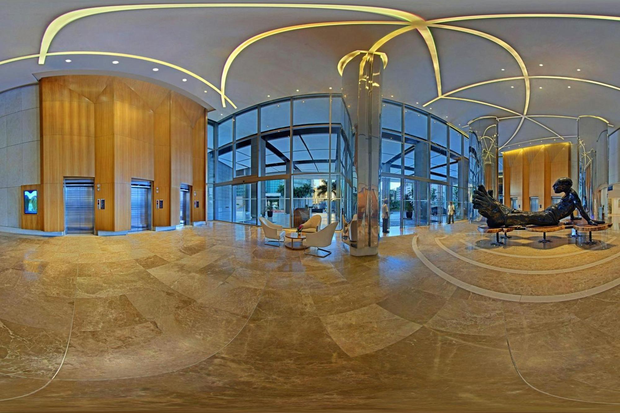 JW Marriott Panama Hotell Exteriör bild The lobby of the hotel